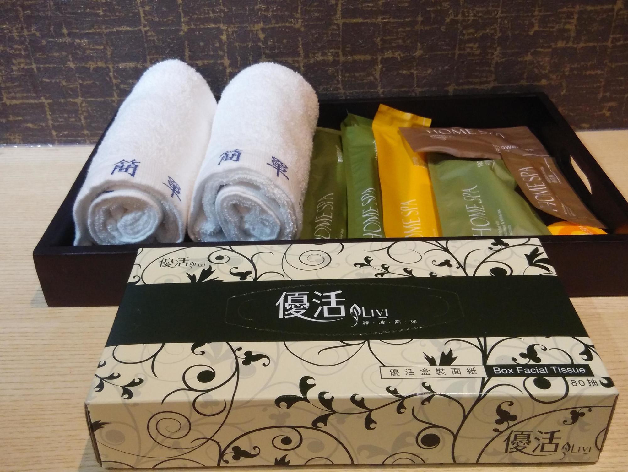Simple Life Kaohsiung Hotel Exterior foto
